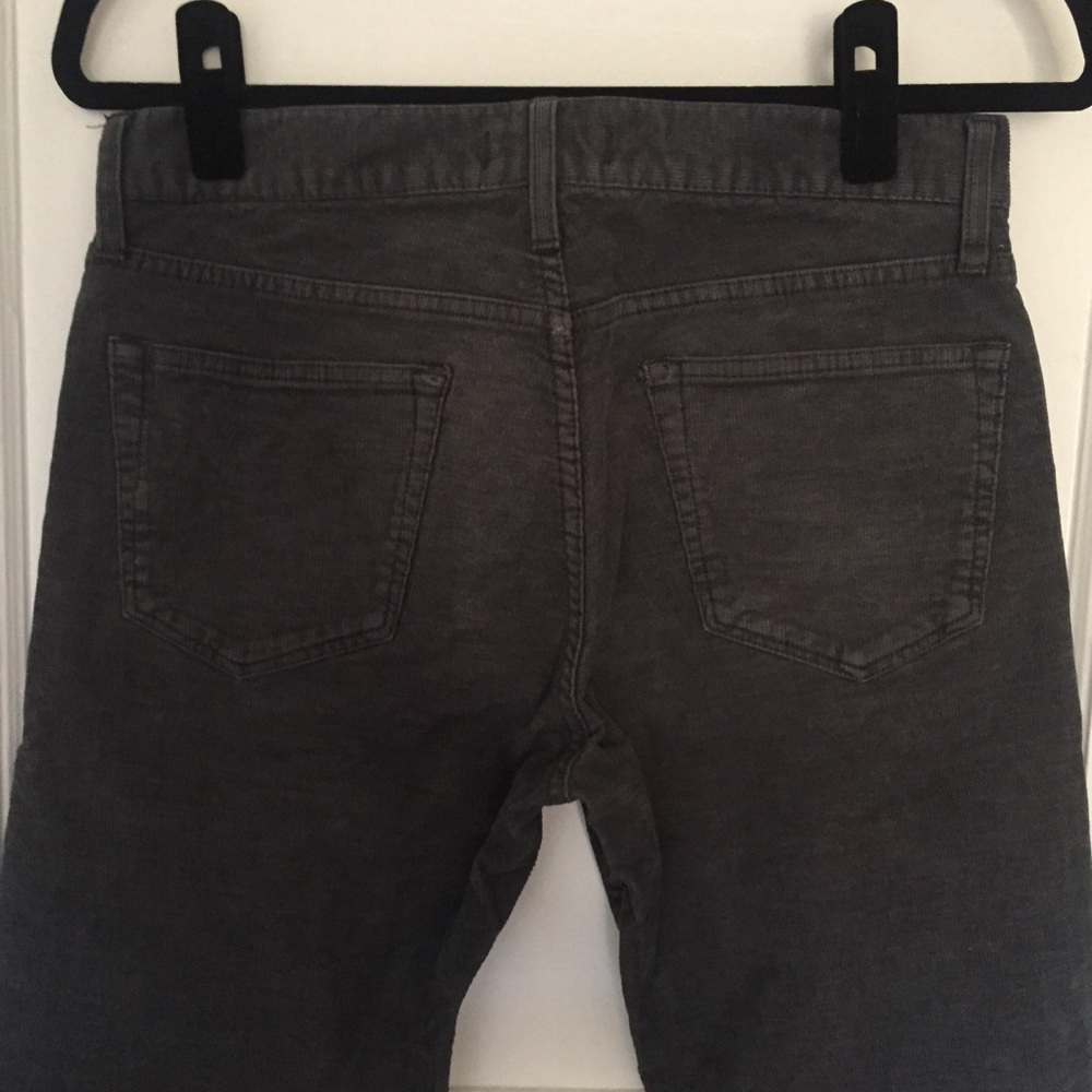 UNIQLO dark gray corduroy straight leg pant 30x34